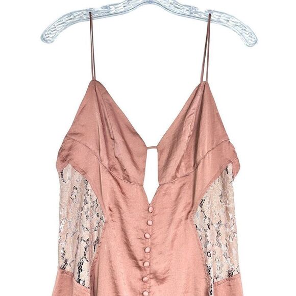 Tularosa
Genevieve Slip Dress Dusty Rose, size M - Picture 8 of 12